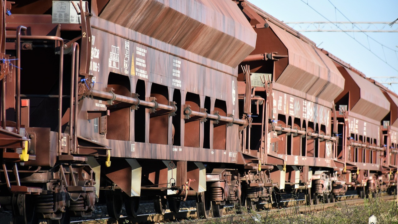 Rail Freight Transport between Europe and Central Asia
