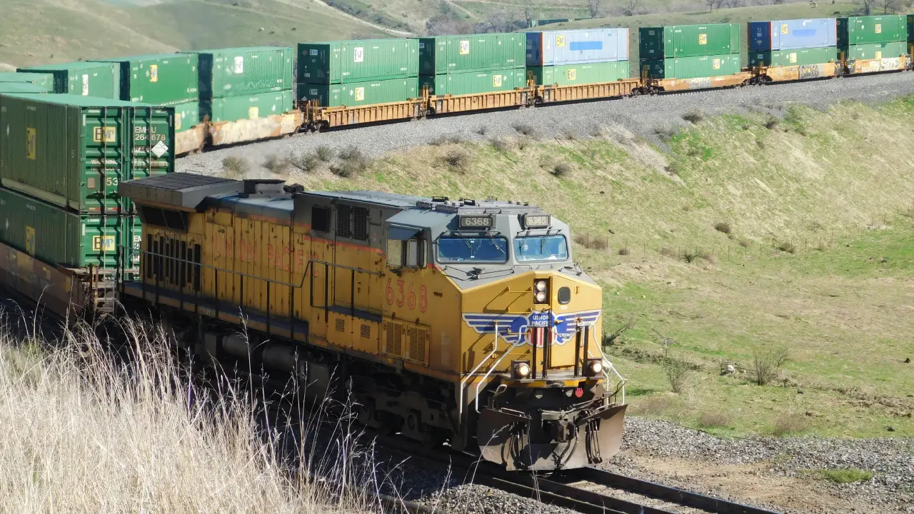 Kyrgyzstan railway logistics and international cargo transportation