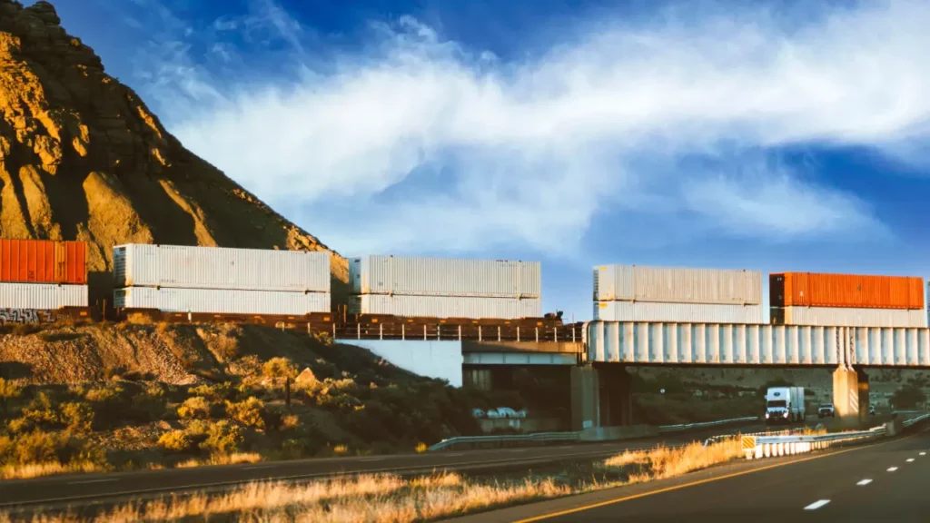 Sea rail and road transportation for multimodal freight